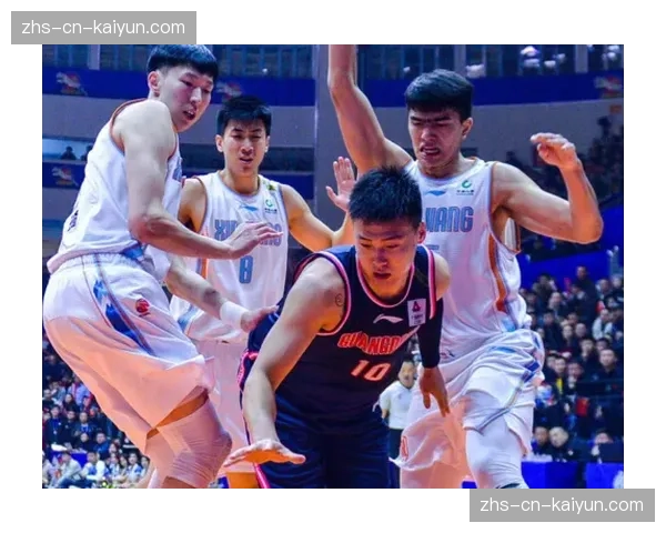 深度复盘：上海队如何通过无限换防限制新疆队核心后卫的突破