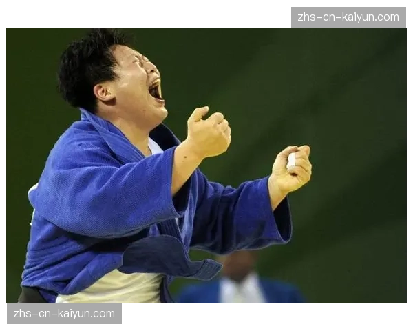 历史瞬间：2008年北京奥运会，佟文在最后15秒上演惊天逆转