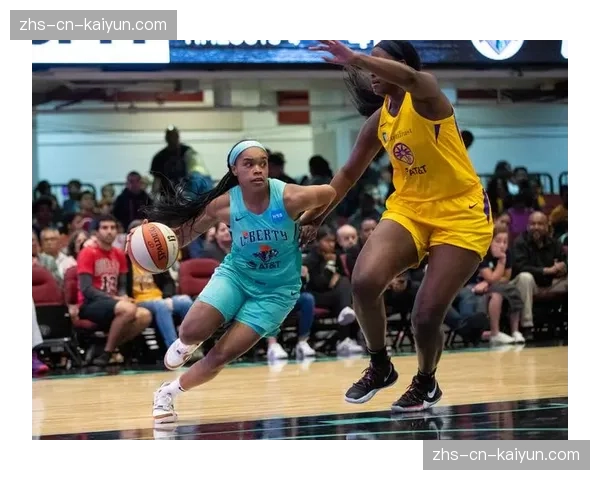 纽约自由人队新赛季媒体日，球队展示全新替补席主题